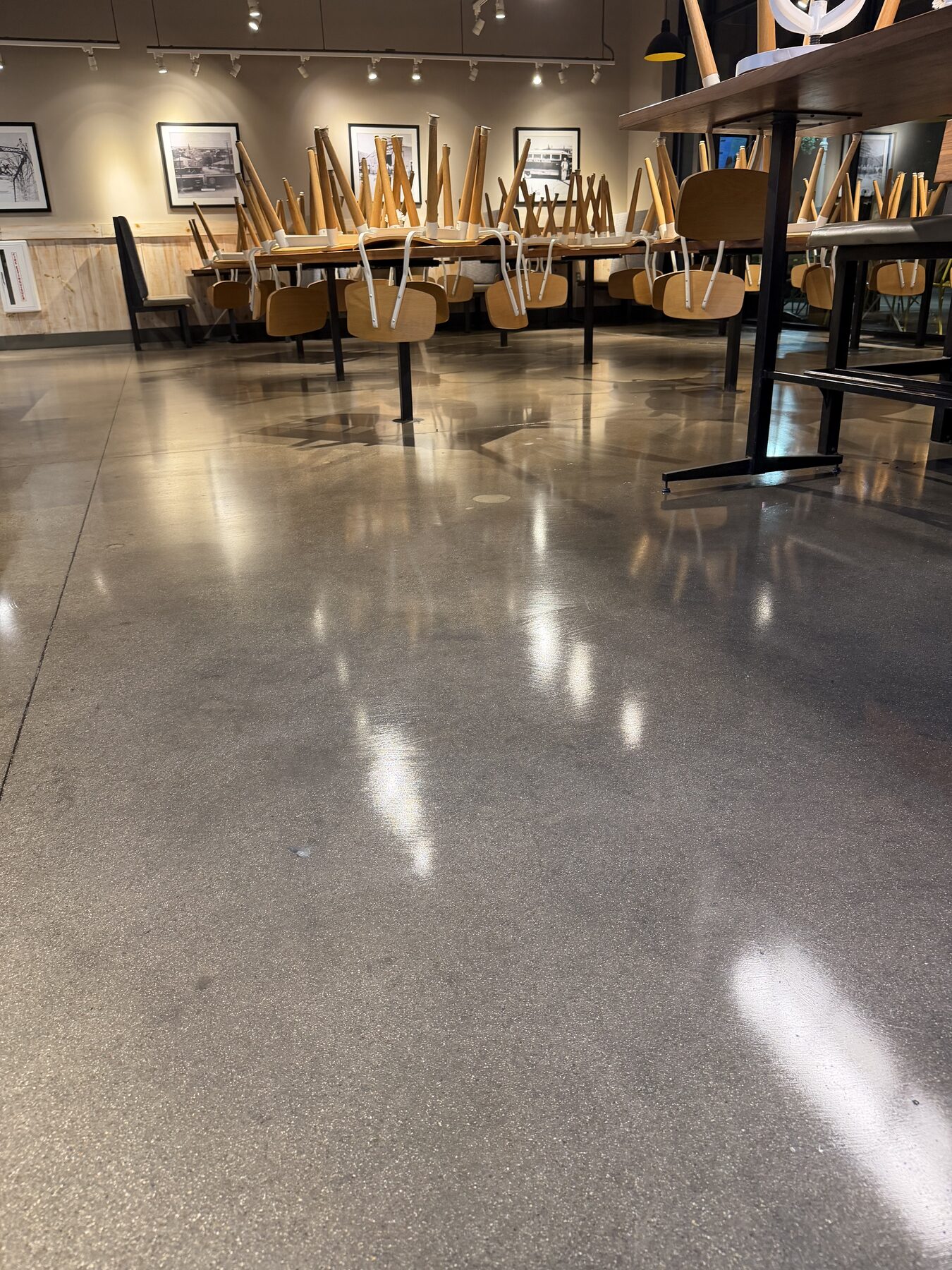 Sealed concrete floor with anti-slip additive in restaurant wet zone