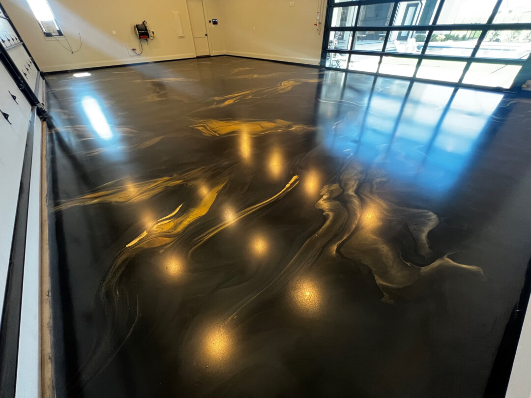 Detail of properly installed metallic epoxy showing depth and movement after correct substrate prep and material system