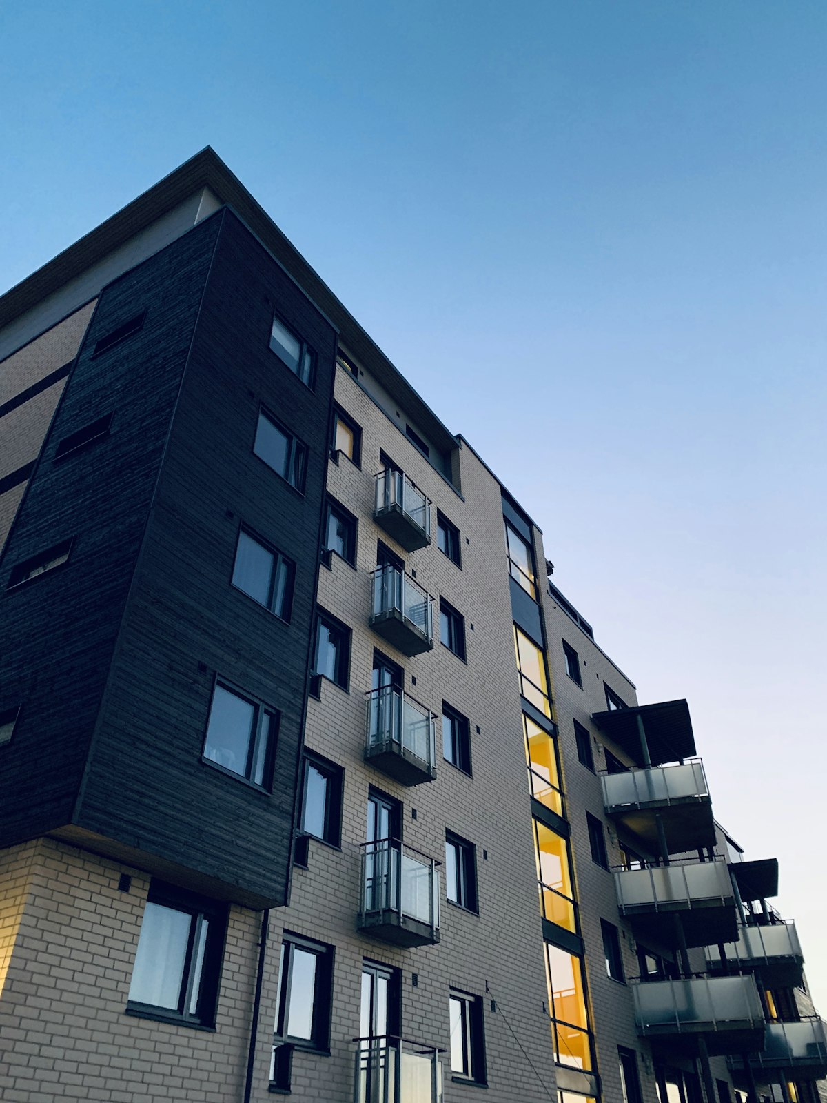 Multifamily flooring project in Dallas-Fort Worth